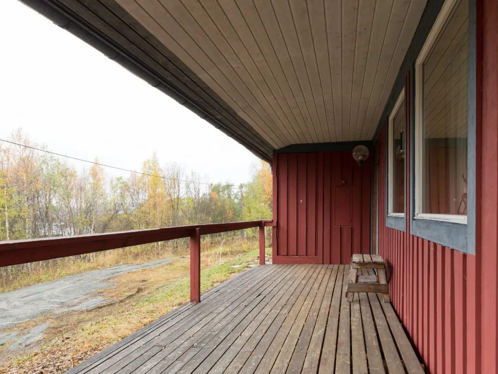 Vårstigen 20, östra