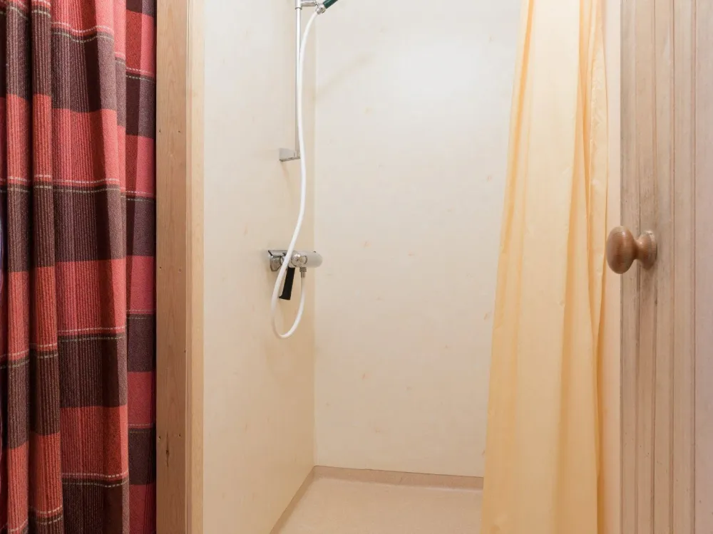 Vårstigen 22, västra