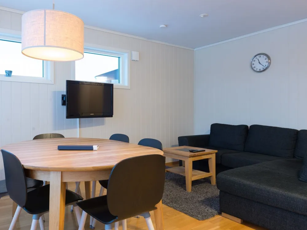 Birgittas väg 11C, 6 beds - upstairs located apartment