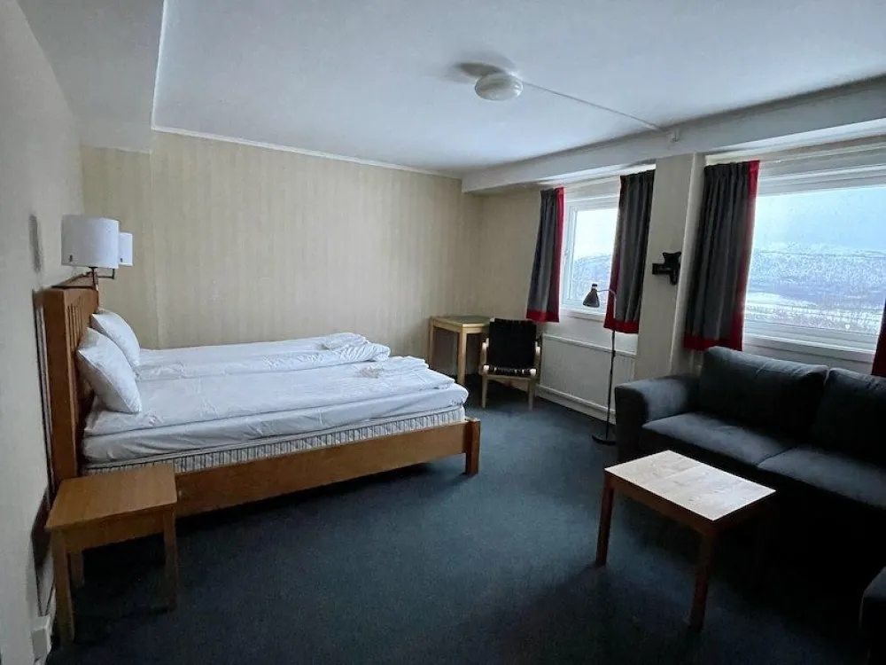 Dubbelrum annex med bäddsoffa