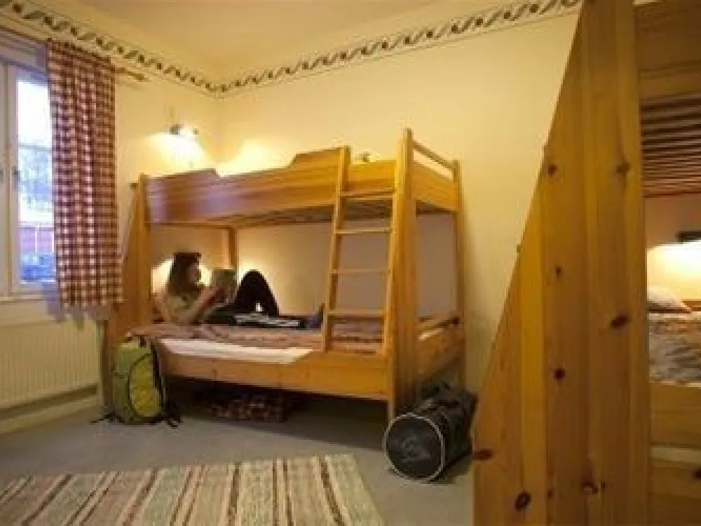 4-bedded room in main building 