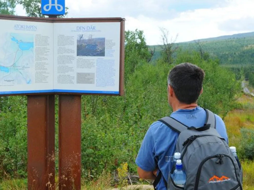 Informationstavla vid Atoklimpen