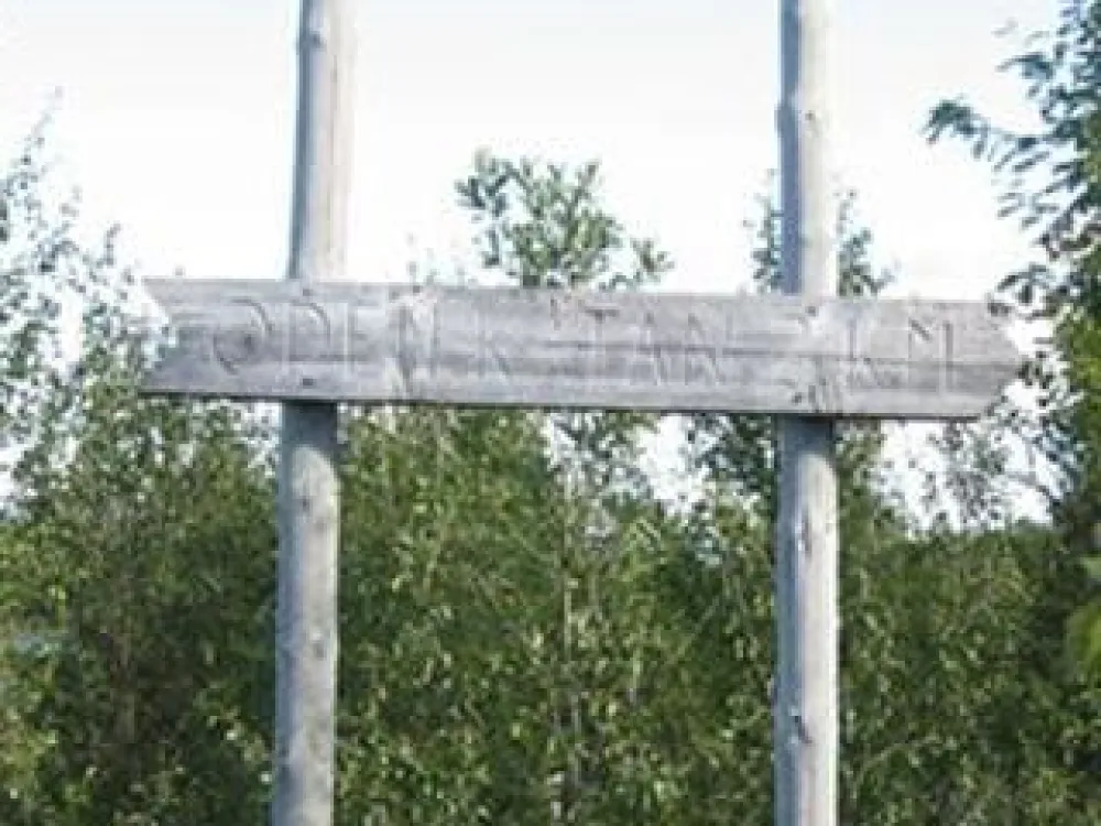 Skylt mot Väretsfjället och Odenkåtan